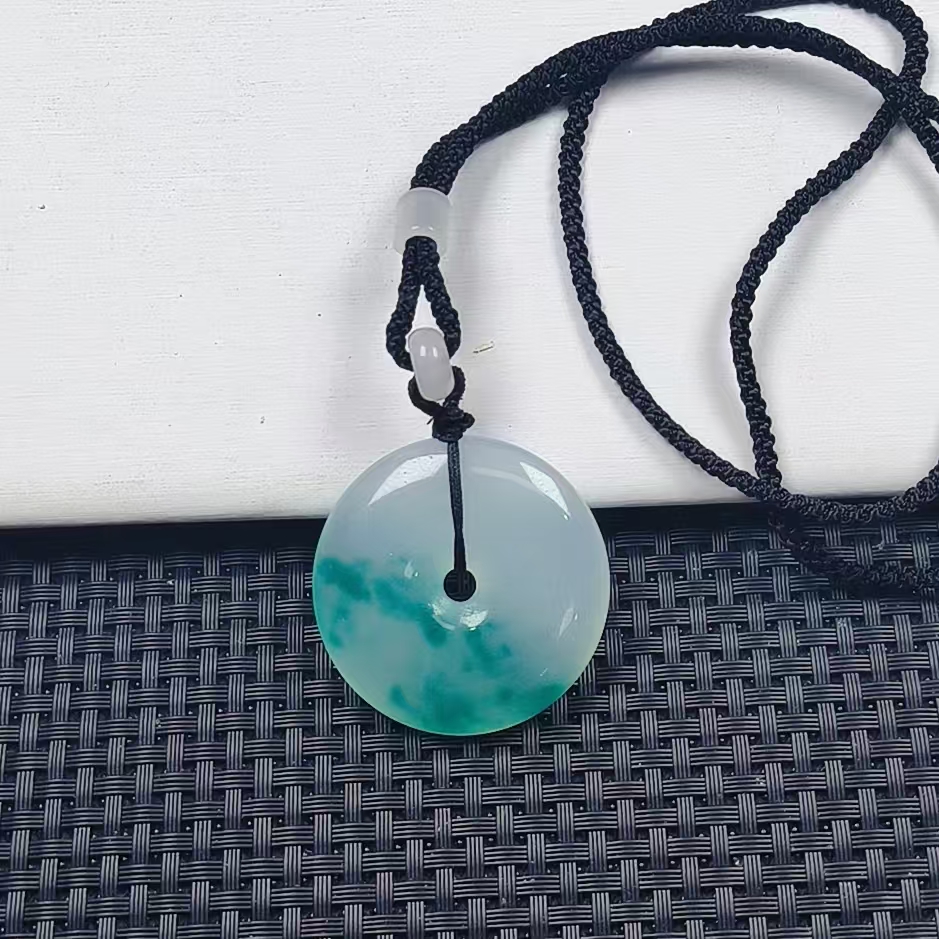 （聚宝严选）D318飘蓝有绳平安扣吊坠精致气质妈妈款时尚精美