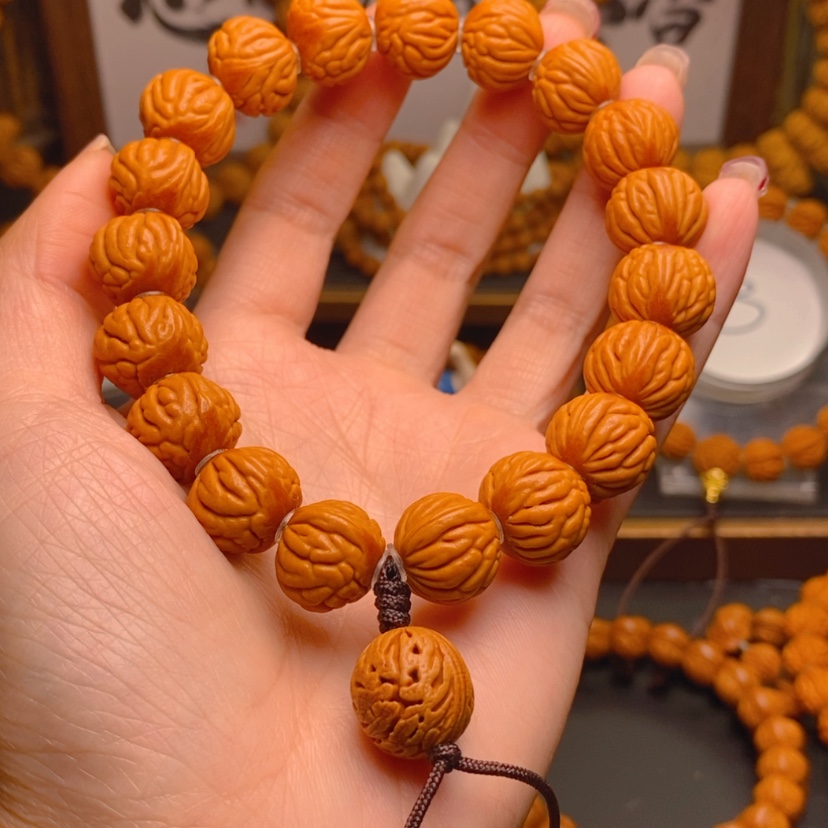 【闪购商品】桃核手串龙文桃核