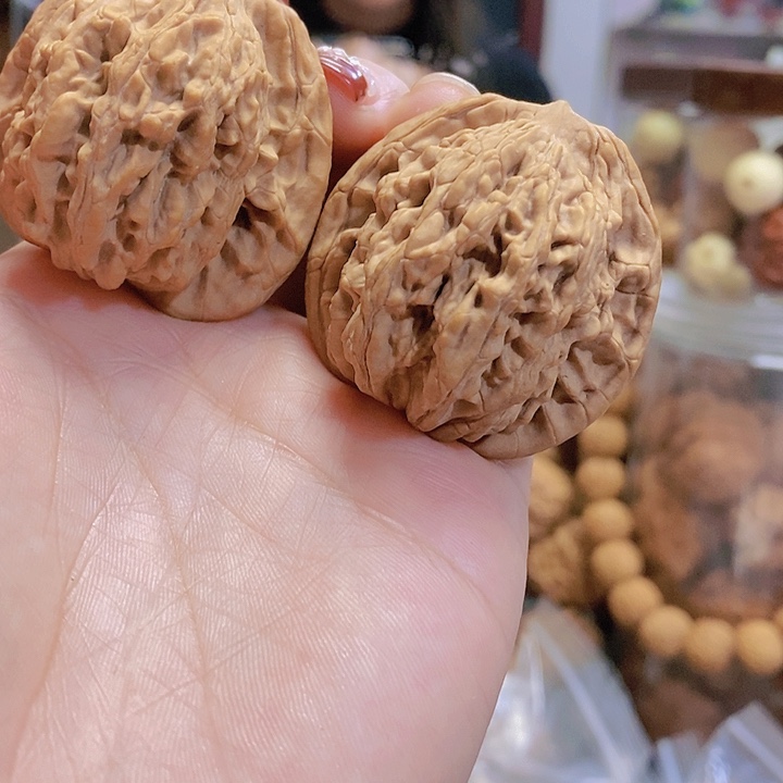 【闪购商品】文玩核桃把件42虎头