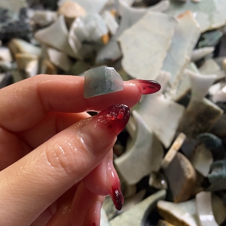 翡翠颈饰未镶嵌天然翡翠