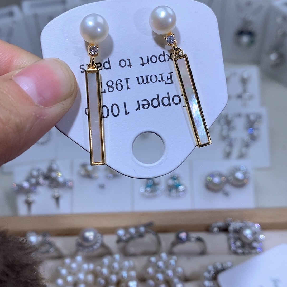 未镶嵌淡水珍珠耳饰