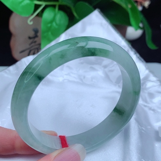 翡翠手镯未镶嵌      正圈59 冰飘绿花