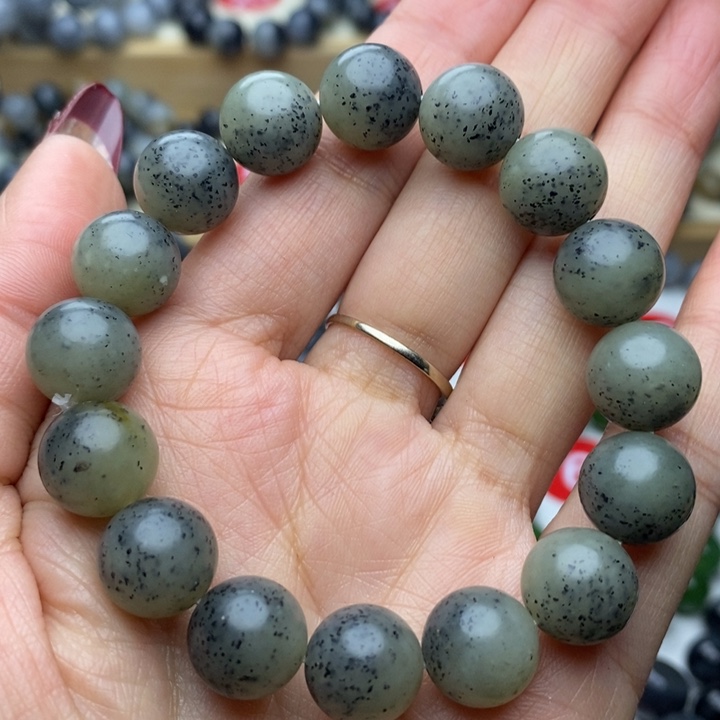 和田玉手串未镶嵌