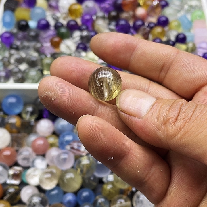 查罗石合金珠宝半成品_****?