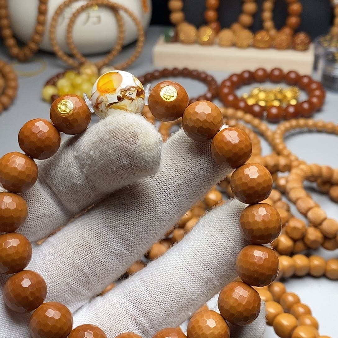 文玩核桃吊坠曲****师钻石