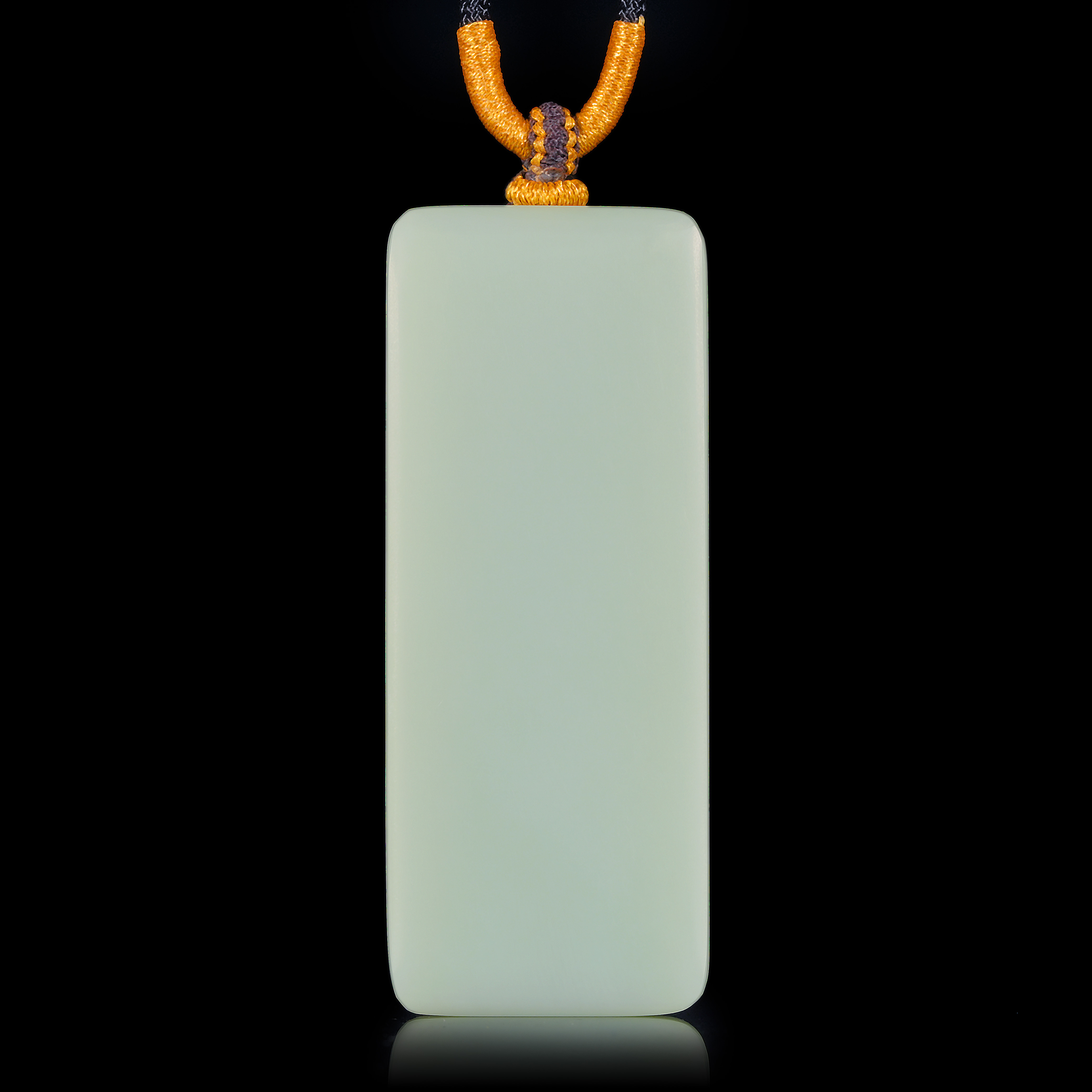 传世级 和田玉粉青瓷底正色无事牌吊坠 68*27*10mm± H122452