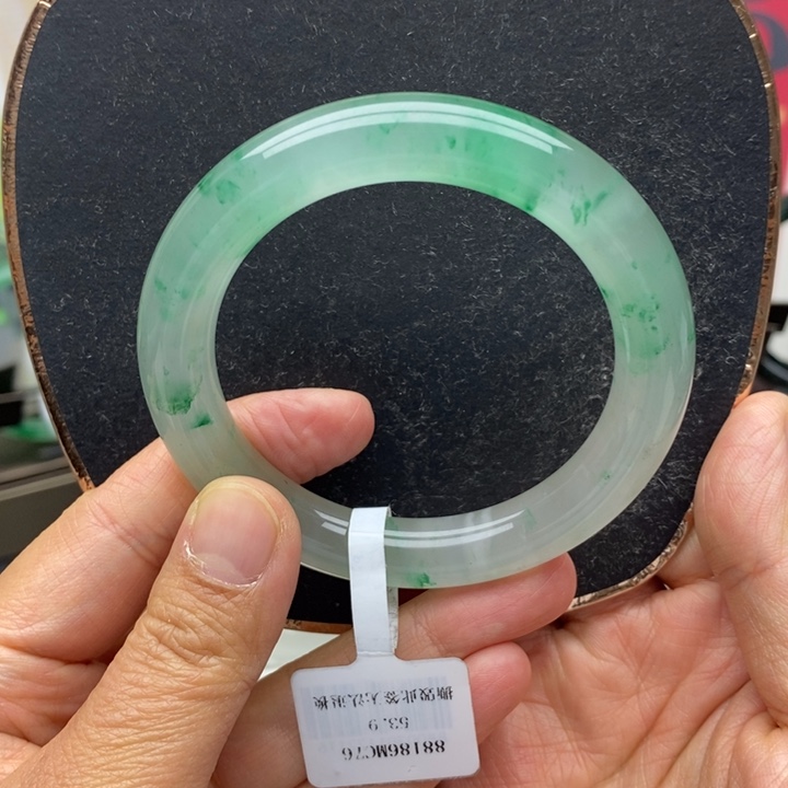 石英质玉手镯未镶嵌n****o