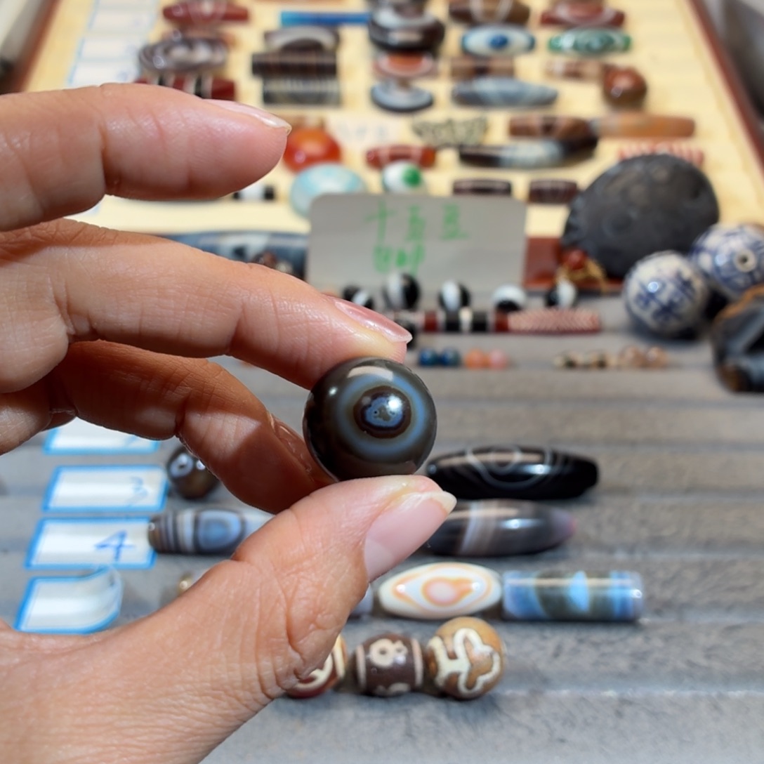 用***5玛瑙/玉髓合金颈饰