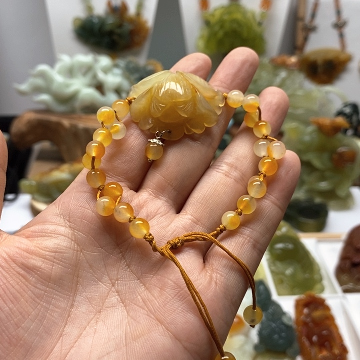 未镶嵌蛇纹石玉手牌