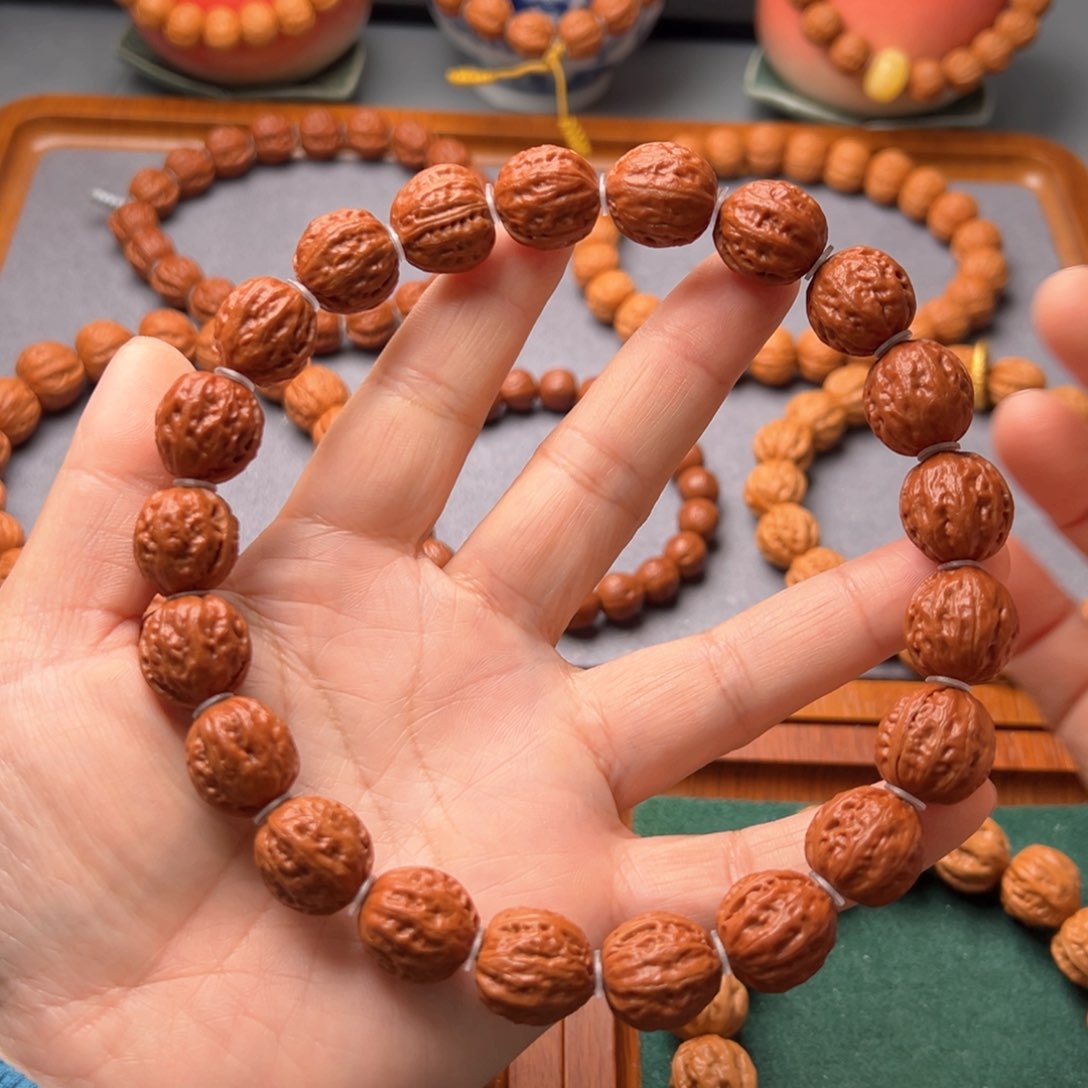 文玩核桃吊坠野生小核桃