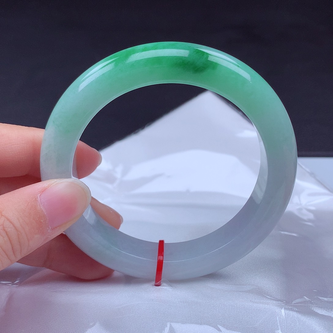 翡翠手镯未镶嵌手镯001861