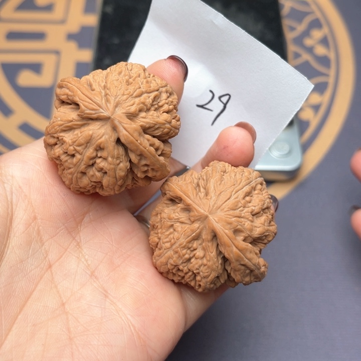 文玩核桃把件39大粗筋 29号