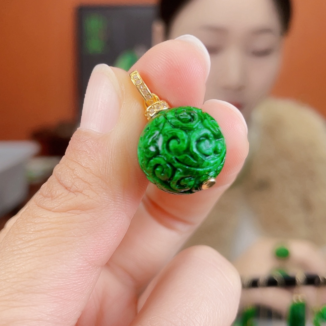 翡翠未镶嵌耳饰饰品