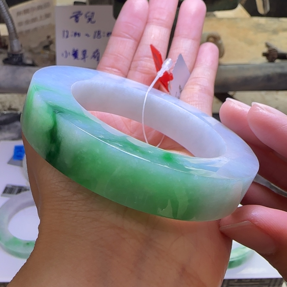 定制翡翠翡翠手镯未镶嵌