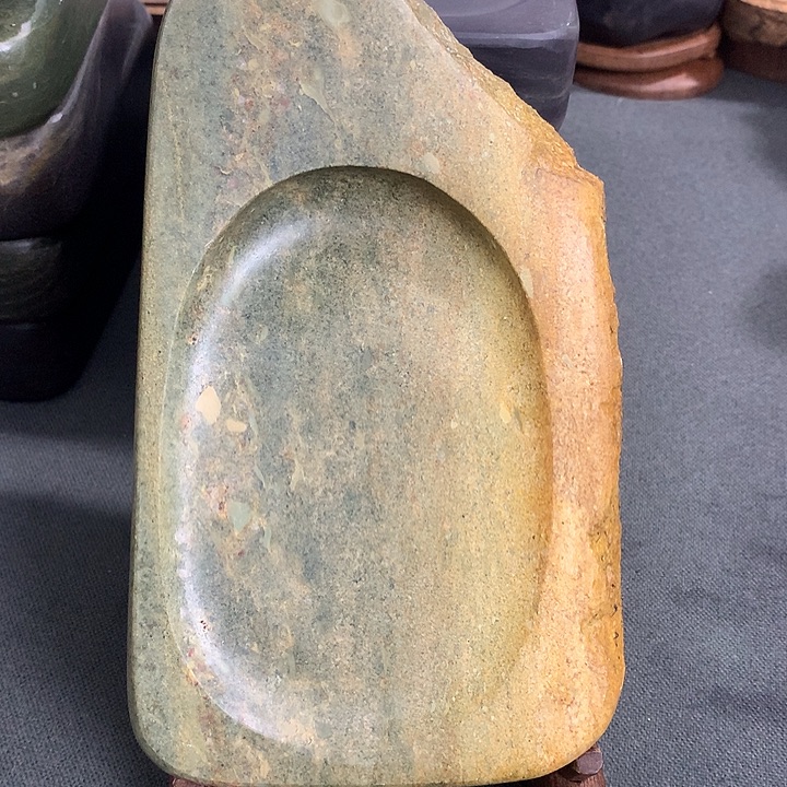 广东肇庆原石端砚