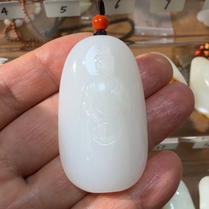 和田玉未镶嵌颈饰新疆和田观音