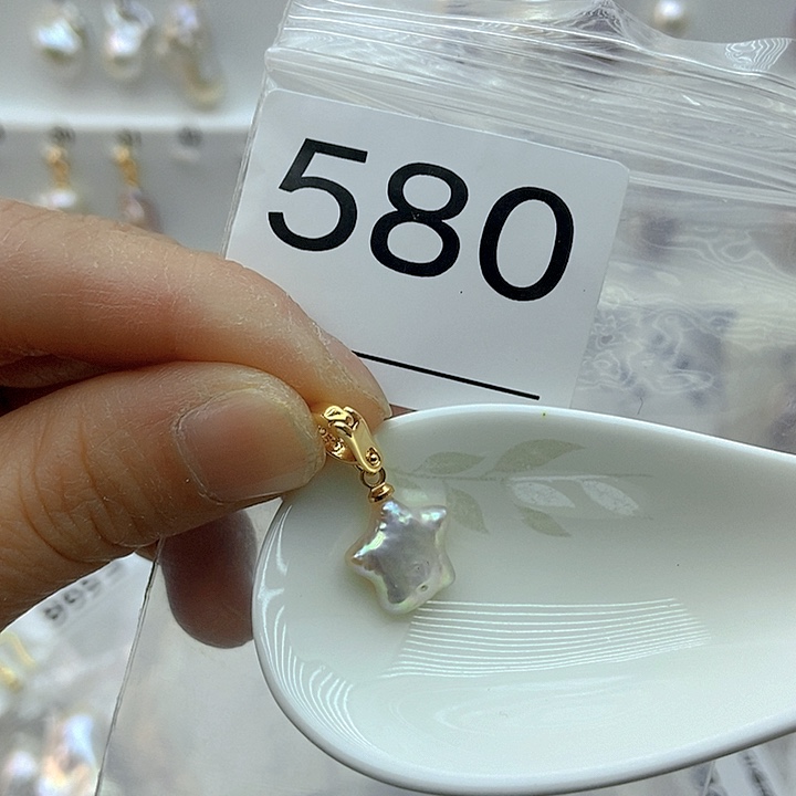 淡水珍珠颈饰未镶嵌