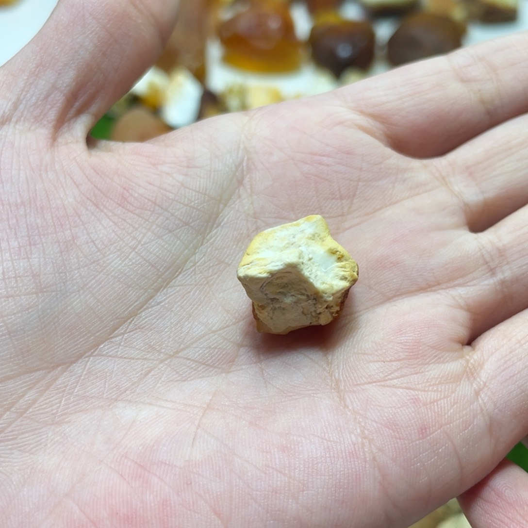 定制琥珀天然原矿