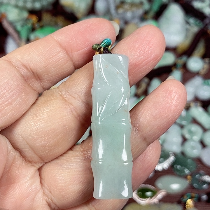 翡翠未镶嵌颈饰天然翡翠玉A货配证书