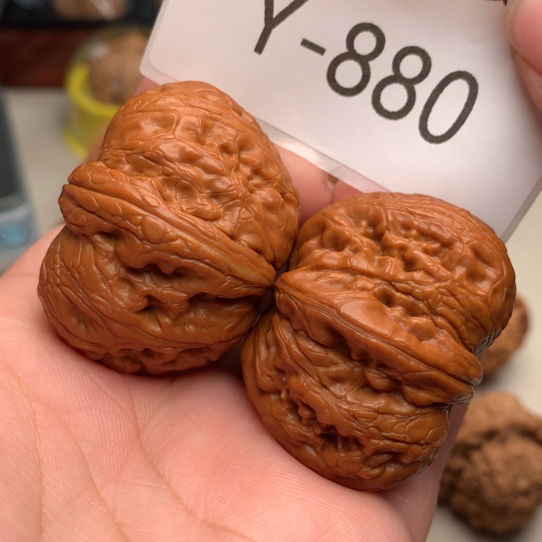 文玩核桃把件43元宝……………