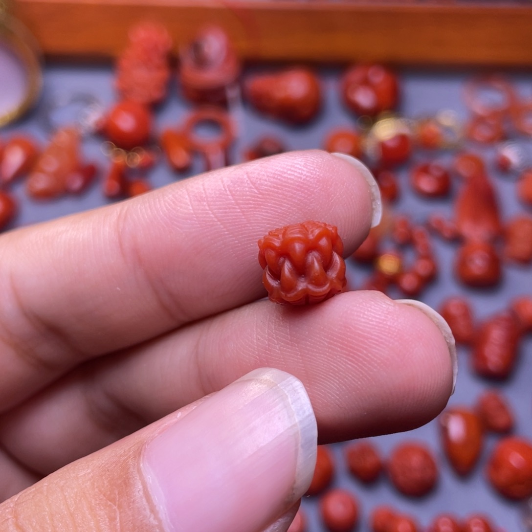 南红玛瑙配饰未镶嵌
