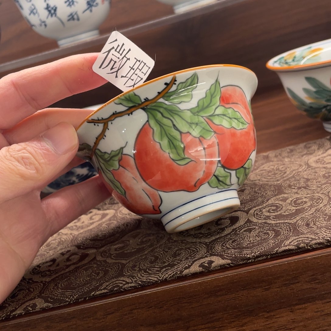 釉下手绘茶具微瑕