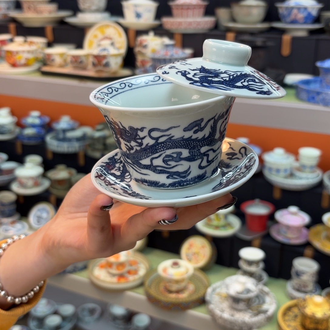 高端大气中透露出来