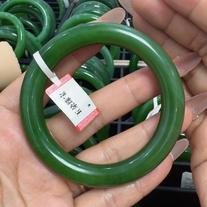 和田玉（碧玉）手镯未镶嵌