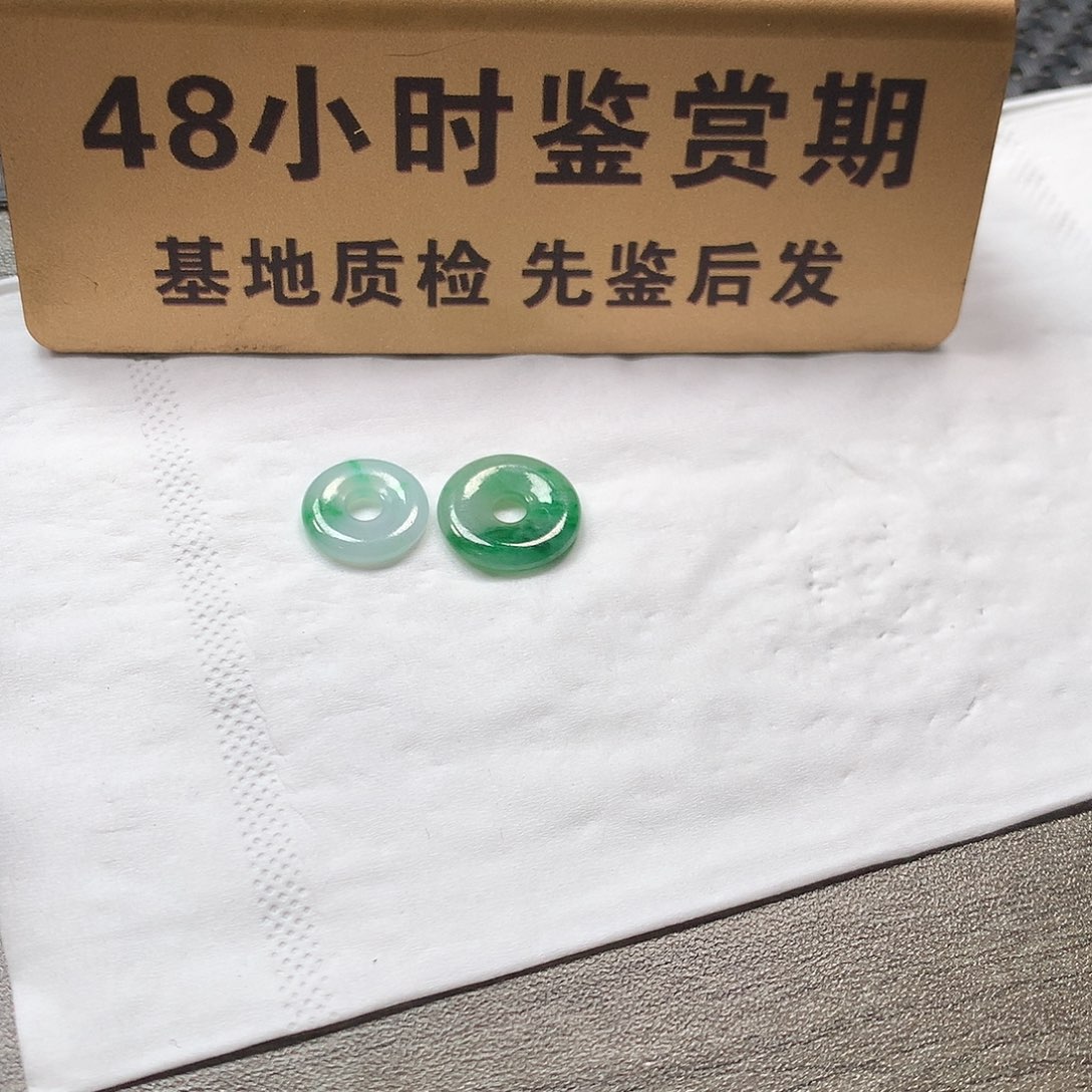 颈饰未镶嵌翡翠小圈