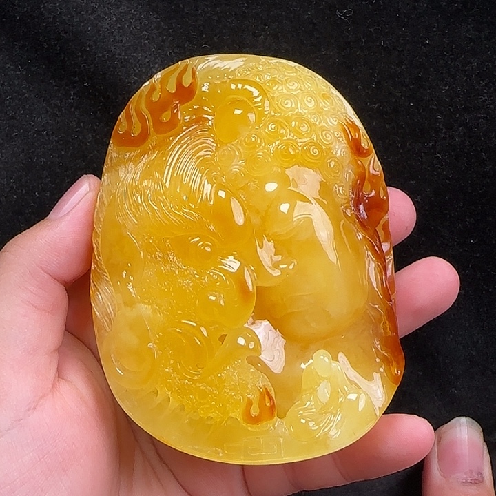 蜜蜡未镶嵌珠宝奇石