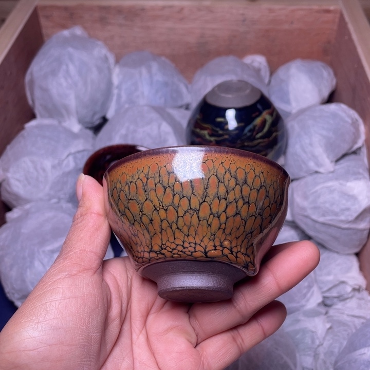 茶盏在干嘛呀亲爱呢亲爱