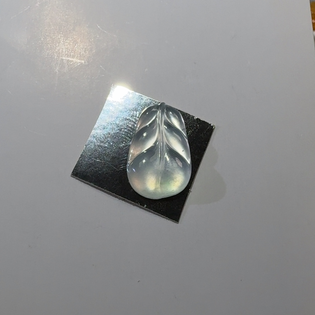 翡翠未镶嵌颈饰叶子
