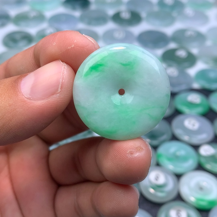 翡翠未镶嵌颈饰缅甸天然A货翡翠30-5.6