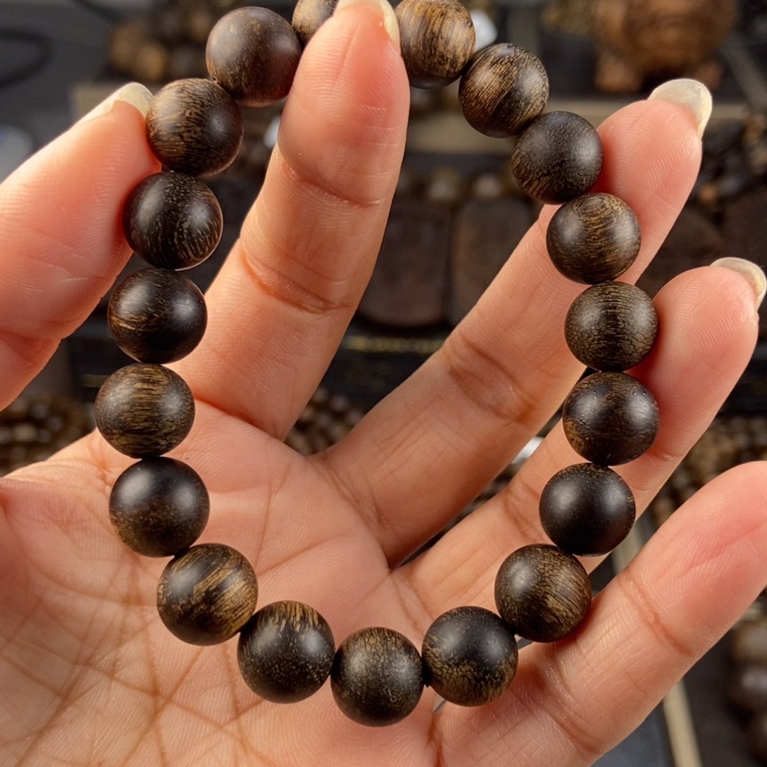 沉香手串蓝***云越南芽庄留疤玉化白棋楠