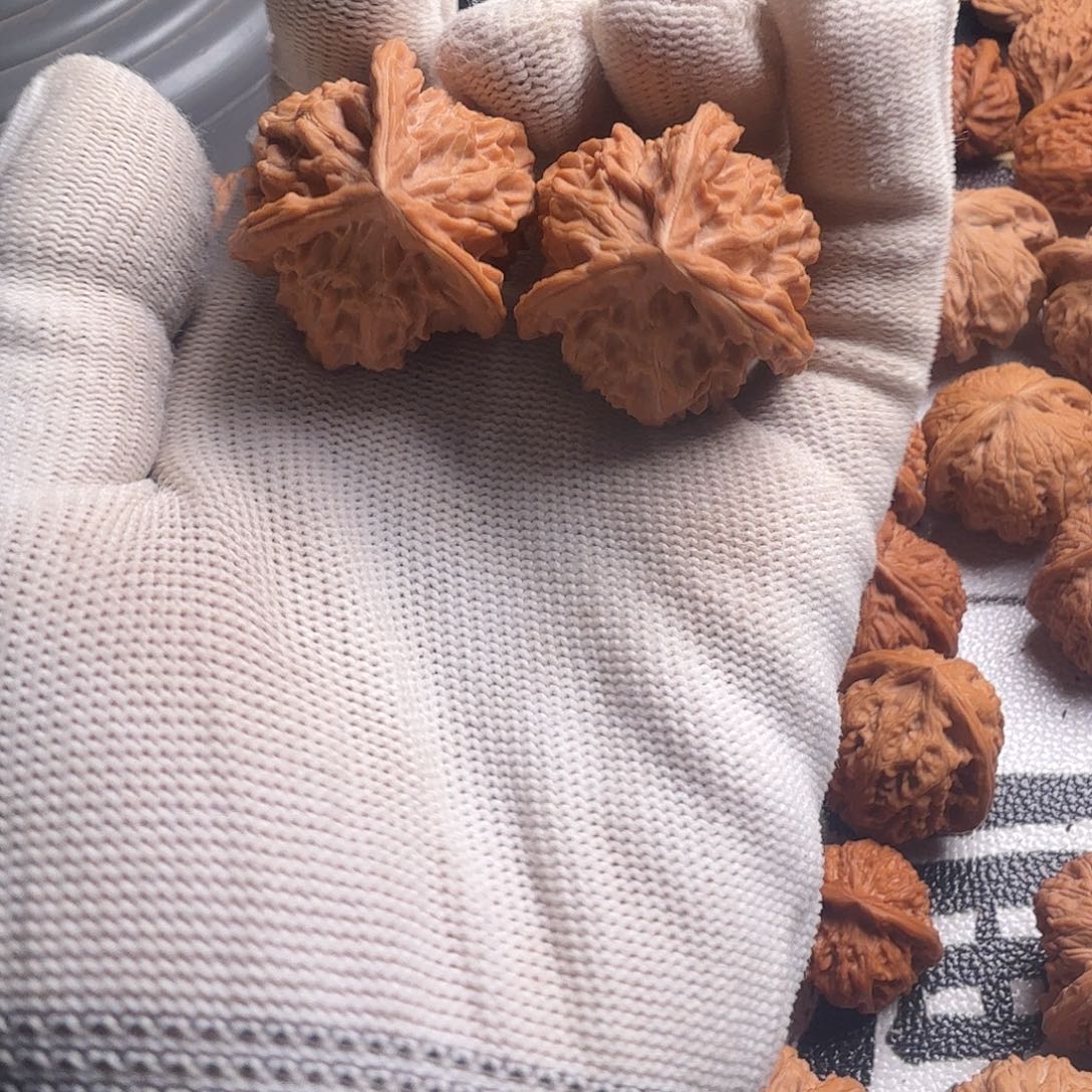 文玩核桃把件盘山