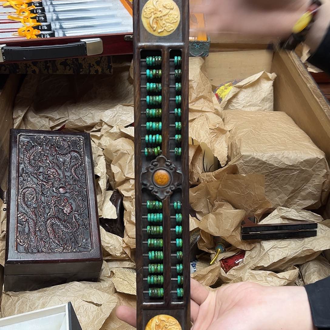 大叶紫檀（黑酸枝木类）