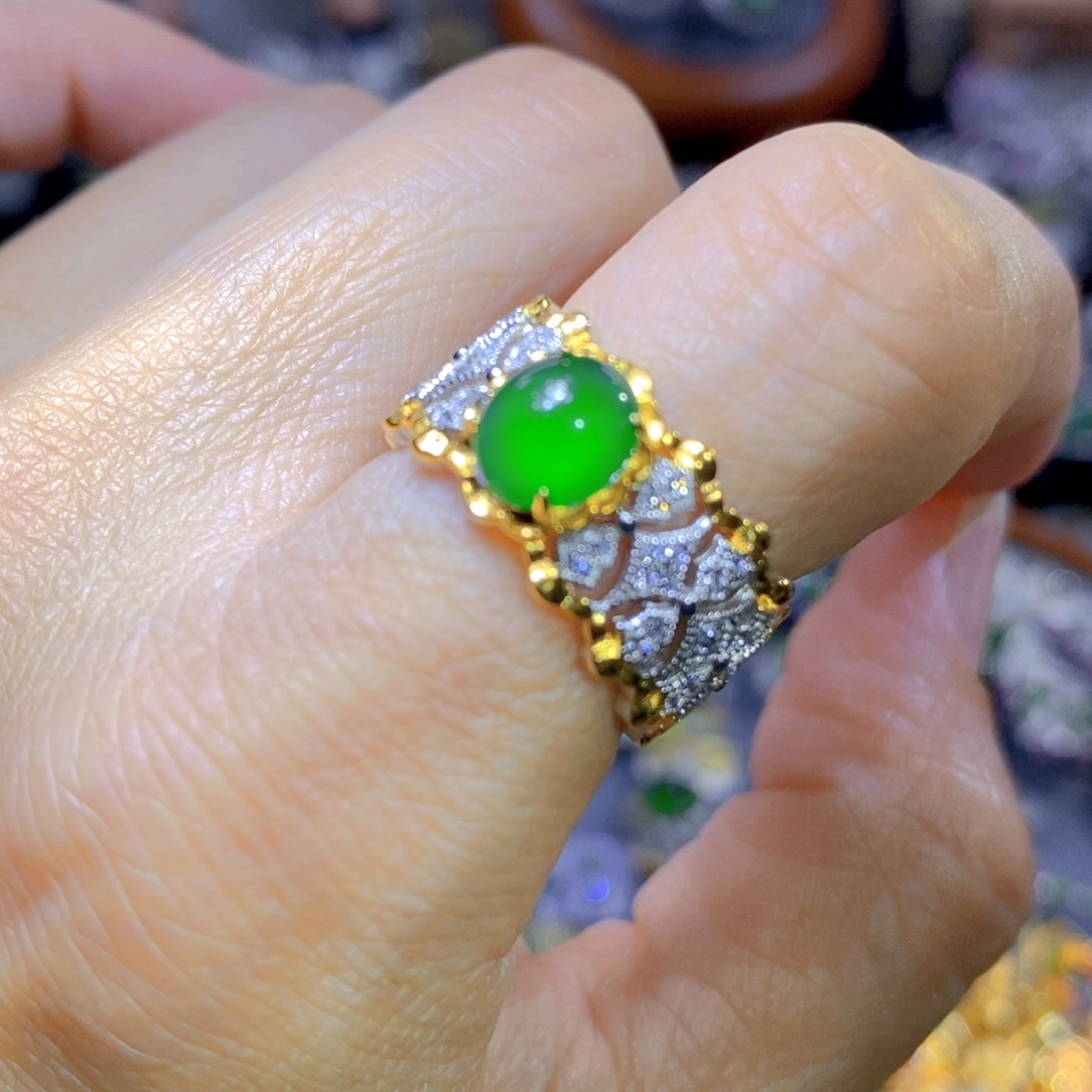 翡翠颈饰银S925镶嵌天然翡翠