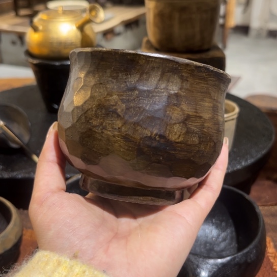 景德镇鱼和熊手工陶艺