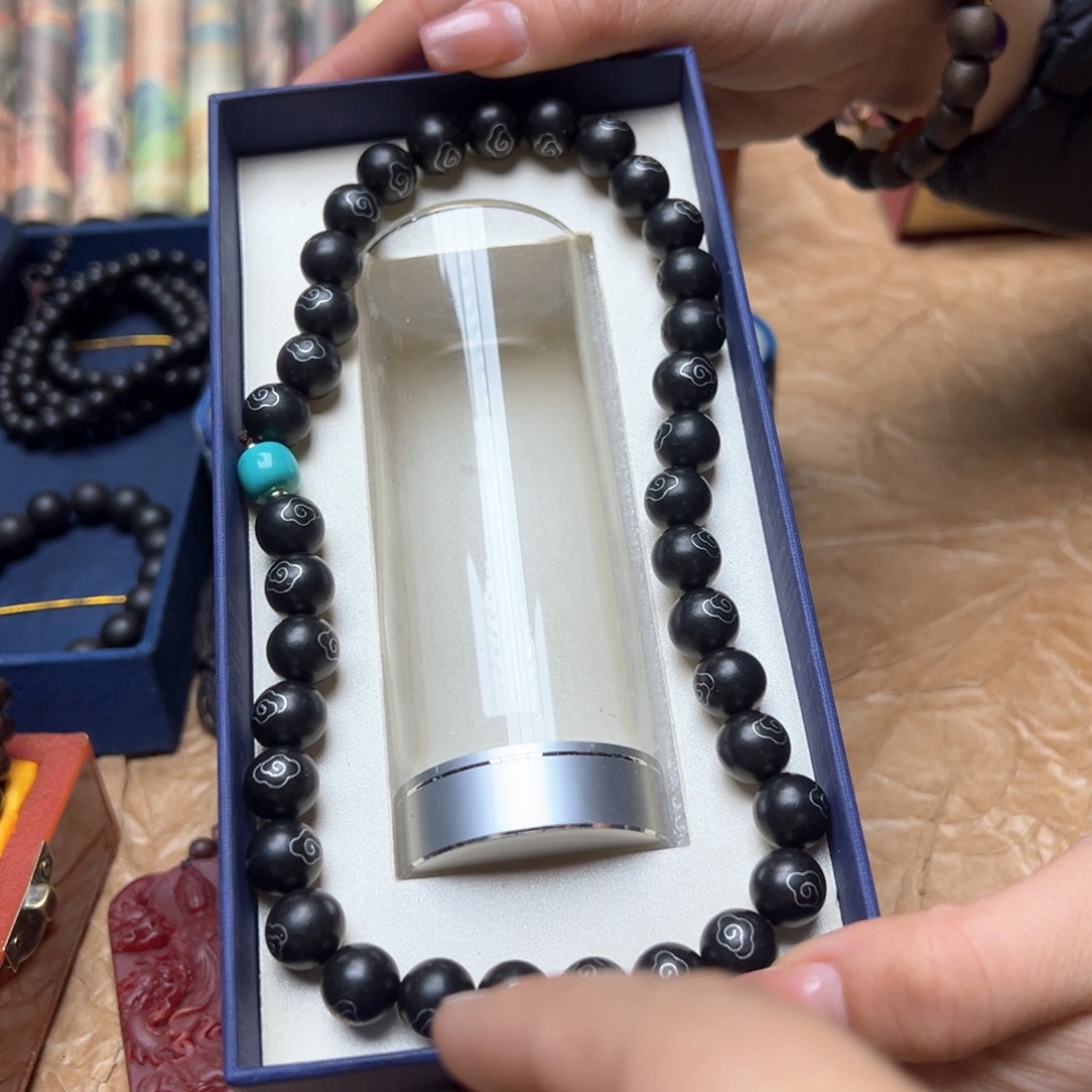 滴血莲花菩提吊坠