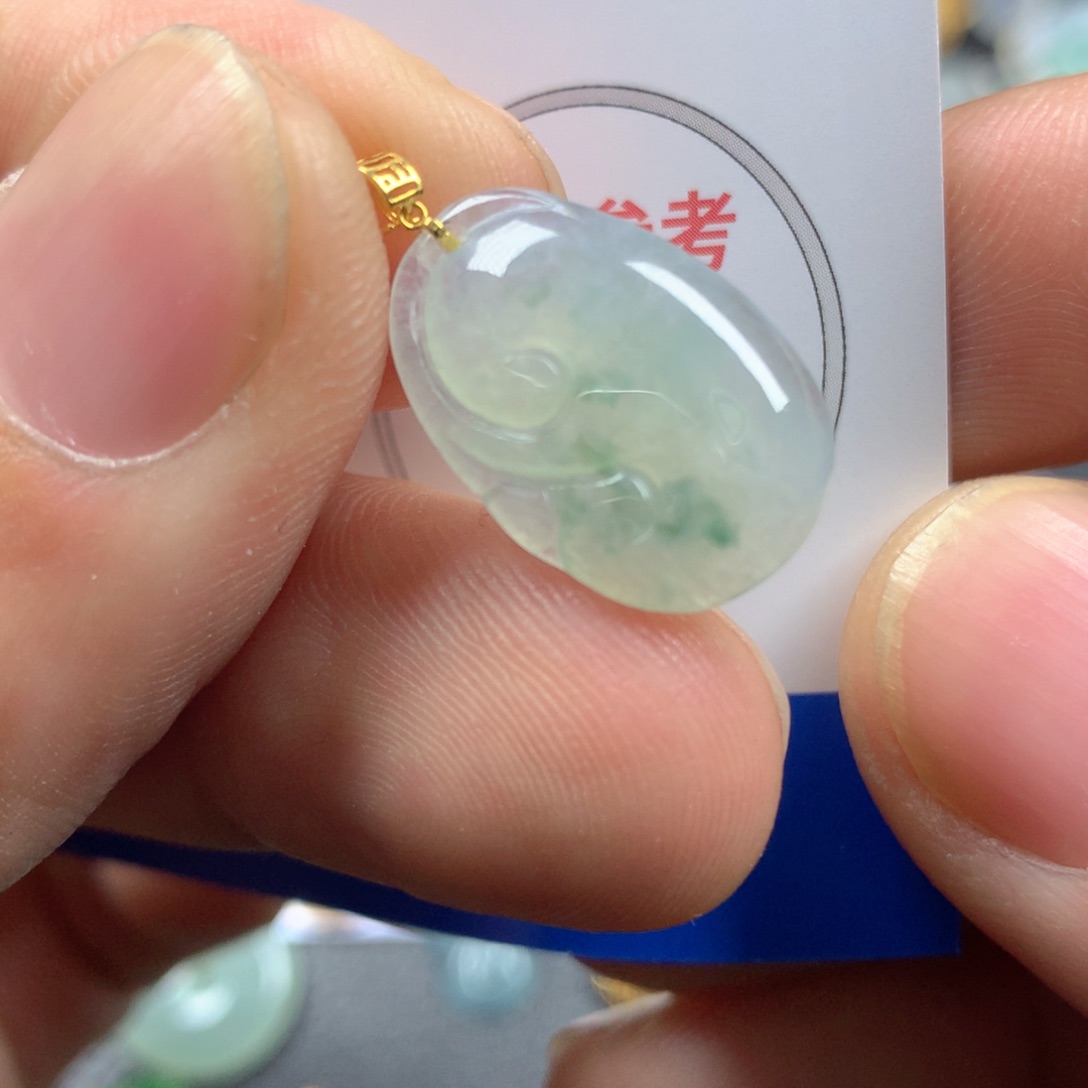 【闪购商品】翡翠颈饰18K金镶嵌翡翠