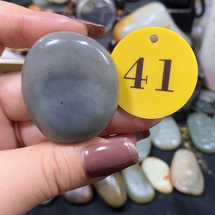 未镶嵌和田玉（糖玉）挂件