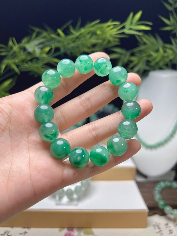 天然非洲翠满绿冰飘卡13-14微瑕多样性发其一