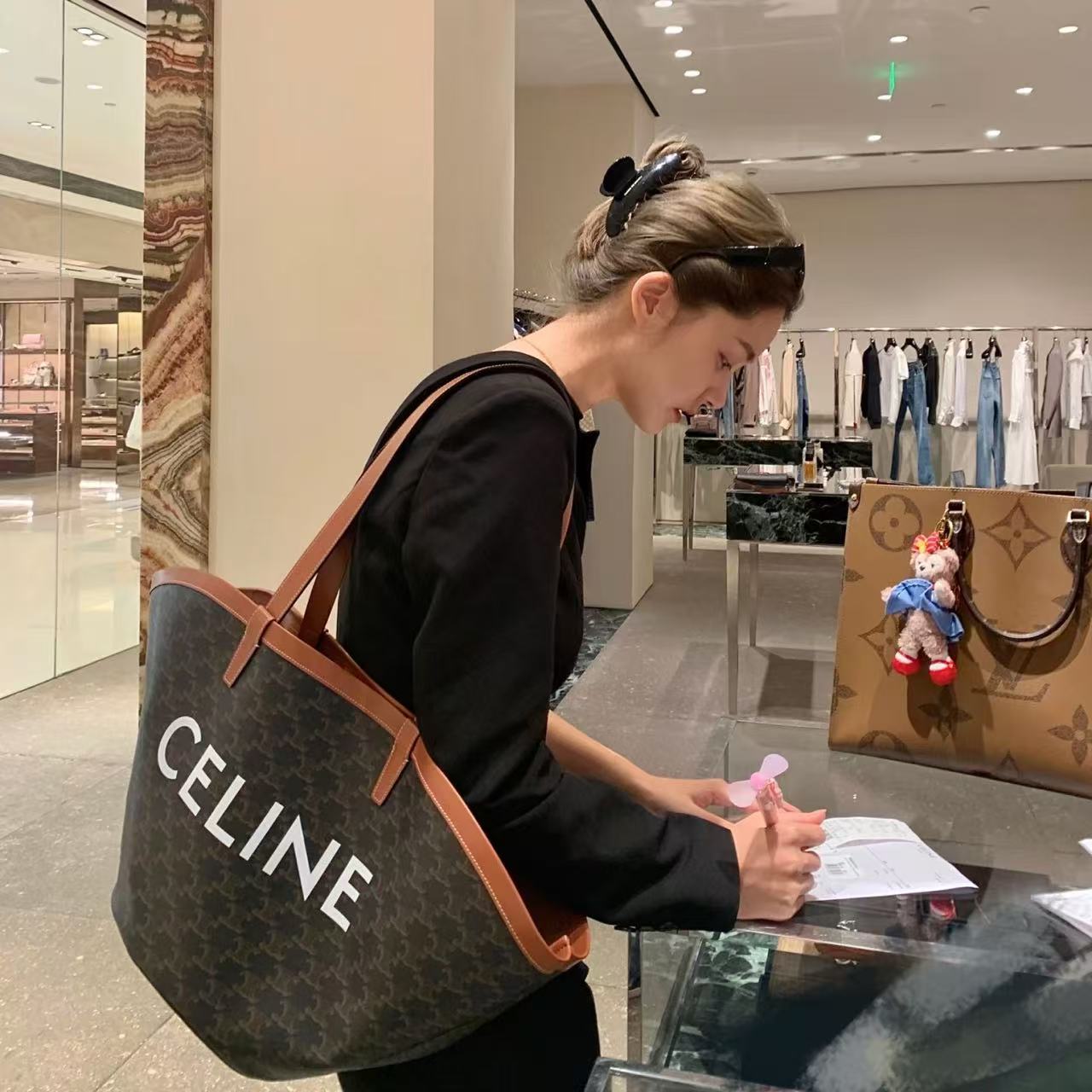 95新 Celine/思琳 坤球奢选 celine飞碟菜篮子单肩包