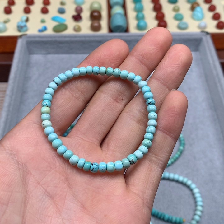 绿松石配饰未镶嵌