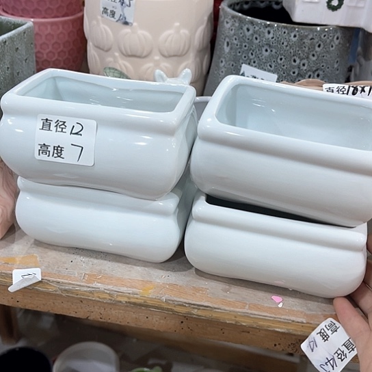 多肉绿植陶瓷花盆9.9包邮，有孔