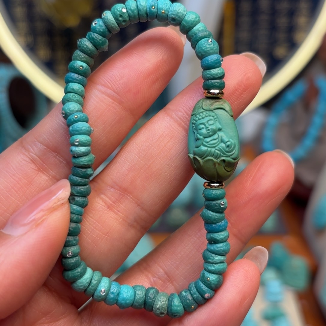 绿松石配饰未镶嵌