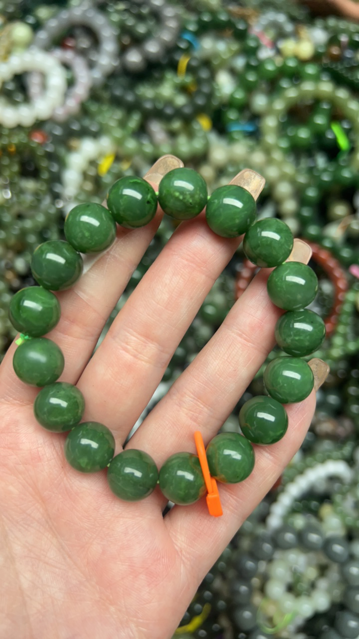 和田玉未镶嵌时尚