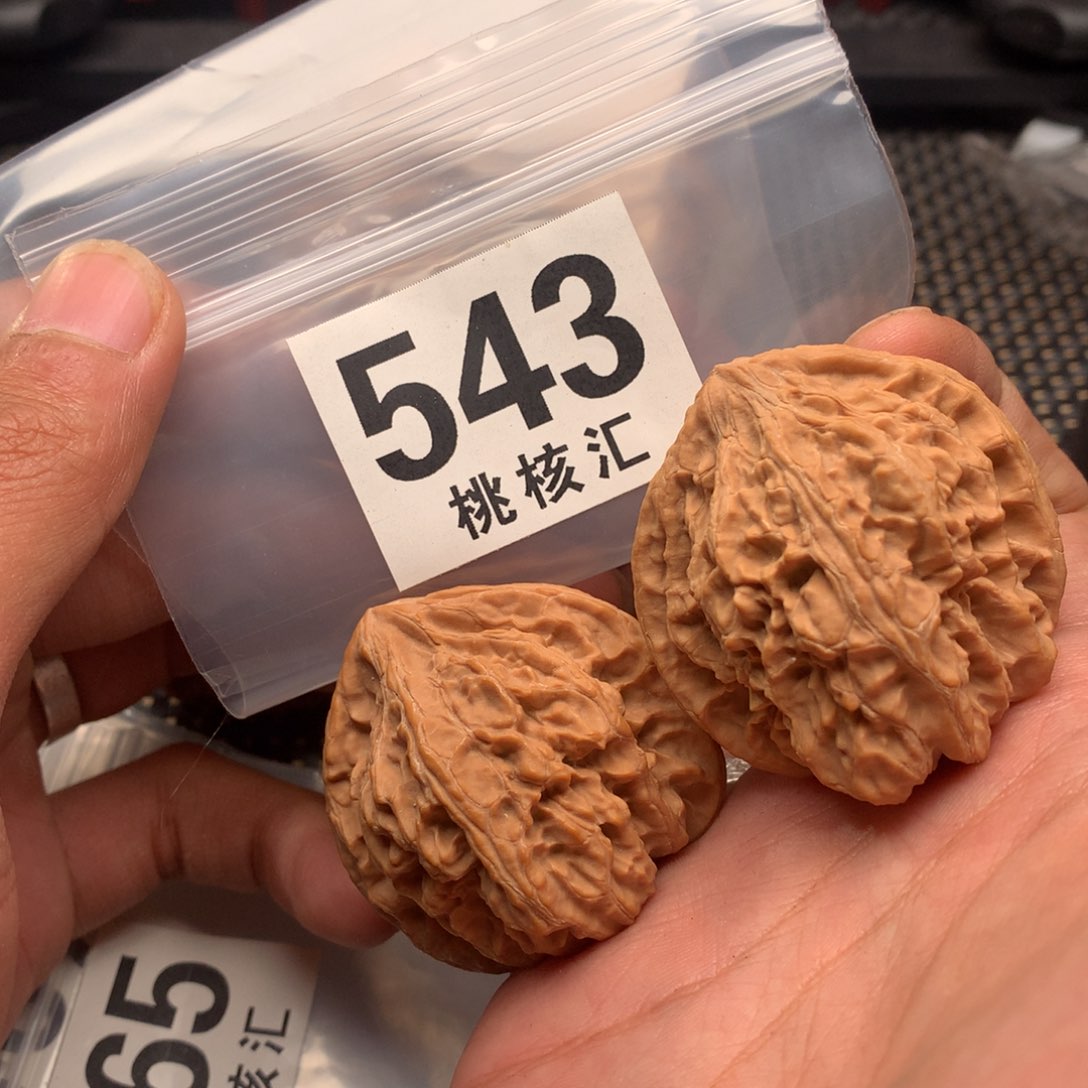 文玩核桃吊坠马踢43