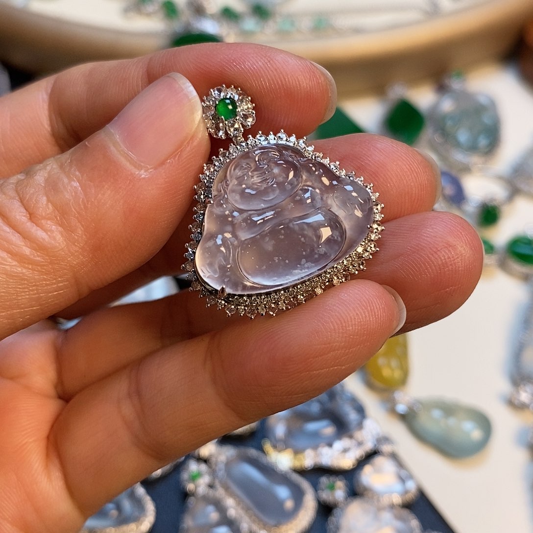 翡翠颈饰18K金镶嵌吃****?佛公