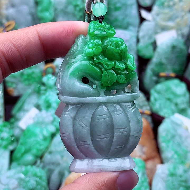 翡翠吊坠(不含链)未镶嵌